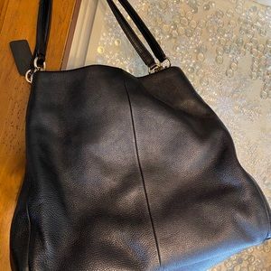 Coach Madison Ashley Hobo Leather black  EUC